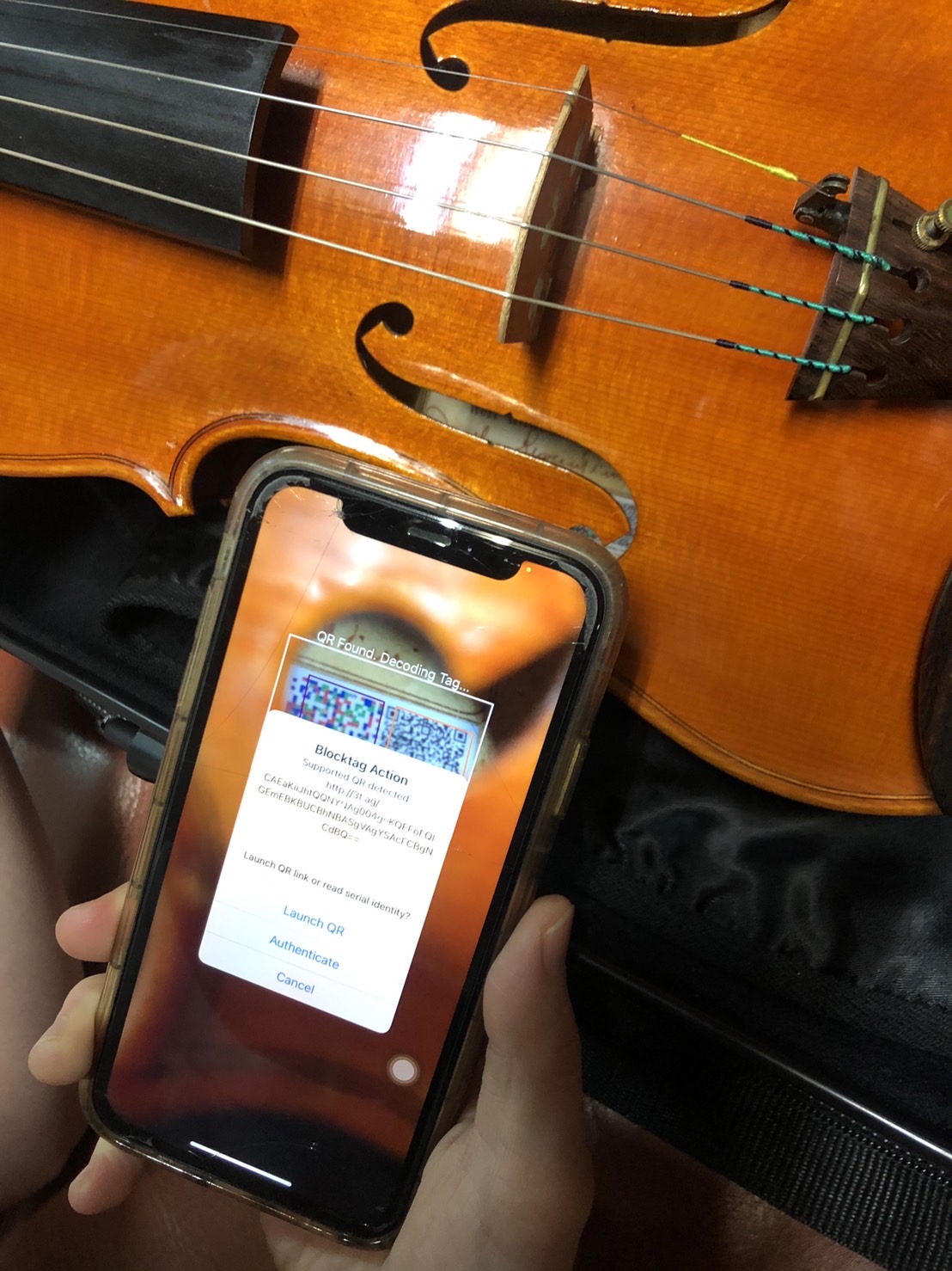 Blocktag app scan violin